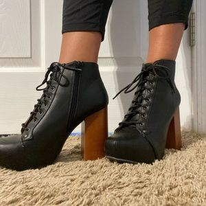 New Never Worn Black Heeled Booties Size 9